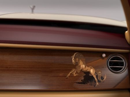 (miniature) Nouvel an chinois / Luxe : Une Rolls-Royce pour l'année du Cheval