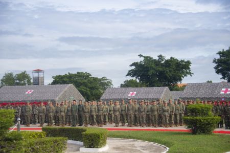 (miniature) Des soldats chinois et cambodgiens participent à la cérémonie d'ouverture de l'exercice humanitaire conjoint Peace Angel-2023 à Phnom Penh