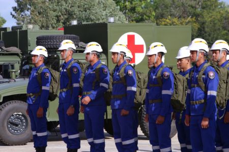 (miniature) Des soldats cambodgiens participent à la cérémonie d'ouverture de l'exercice humanitaire conjoint Chine-Cambodge Peace Angel-2023 à Phnom Penh