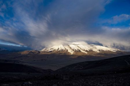 (miniature) Paysage du mont Muztagata sur le plateau du Pamir