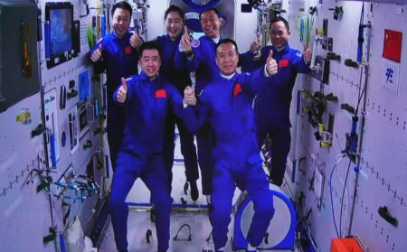 (miniature) Cette image capturée au centre de lancement de satellites de Jiuquan