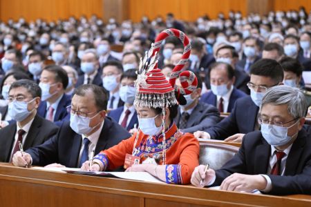 (miniature) La réunion d'ouverture de la première session du 14e Comité national de la Conférence consultative politique du peuple chinois (CCPPC) se tient au Grand Palais du Peuple