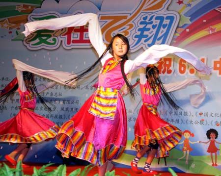 (miniature) jeunes danseuses chinoises
