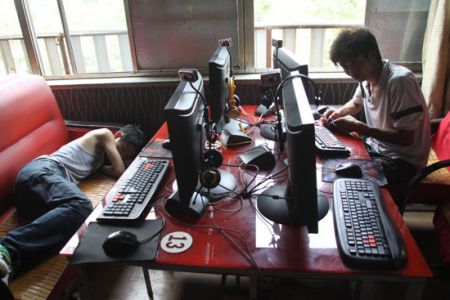 (miniature) Les centres de désintoxication à Internet en Chine
