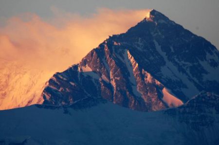 (miniature) Chronologie des expéditions au mont Everest jusqu'en 2008