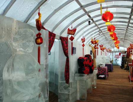 (miniature) Un bar entièrement en glace à Harbin