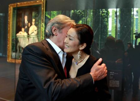 (miniature) Alain Delon embrasse Gong Li