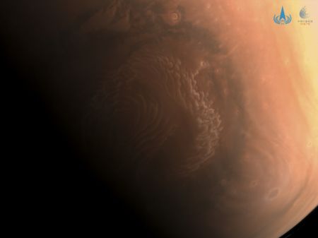 (miniature) Photo publiée le 4 mars 2021 par l'Administration nationale de l'espace de Chine (ANEC) montrant une image à haute résolution de Mars