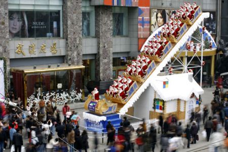 (miniature) 50 pères Noël à Wuhan