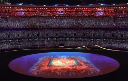 (miniature) Un spectacle a été présenté en prélude à la cérémonie d'ouverture des 19es Jeux asiatiques à Hangzhou