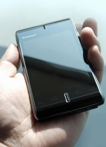 (miniature) Lenovo oPhone