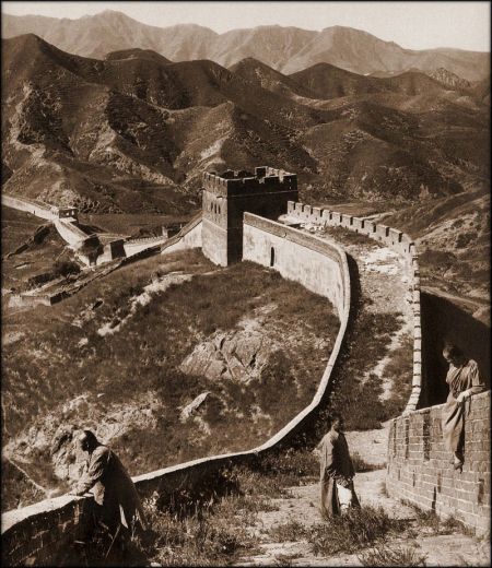 (miniature) La Grande Muraille de Chine (Herbert G. Ponting)