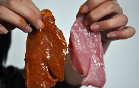 (miniature) En Chine, on transforme la viande de porc en boeuf