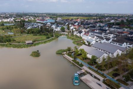 (miniature) Photo aérienne du village de Lujiawan