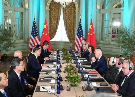 (miniature) Le président chinois Xi Jinping s'entretient avec son homologue américain Joe Biden au domaine Filoli