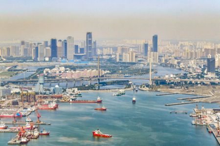 (miniature) Vue aérienne du port de Tianjin