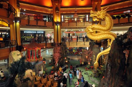 (miniature) grand dragon chinois en or