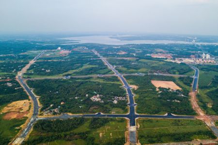 (miniature) Photo aérienne du réseau routier dans la Cité internationale de l'aérospatiale de Wenchang