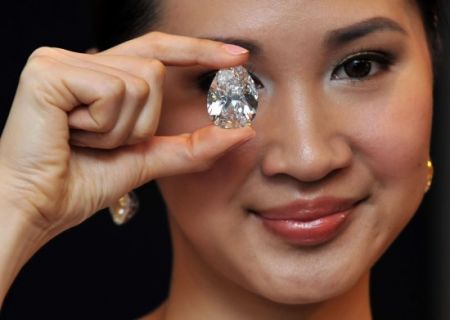 (miniature) Le 3e plus gros diamant du monde aux enchères à Hong-Kong