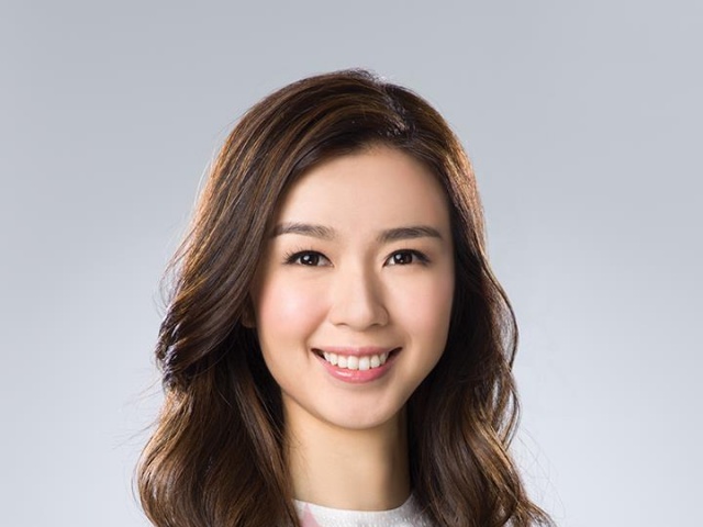 Miss Hong Kong 2015 est Louisa Mak Ming-Sze
