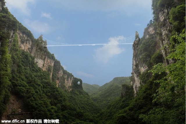 Les montagnes d'Avatar en Chine vont accueillir le plus grand pont entirement transparent