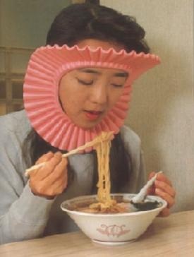 chine-invention-japonaise-pour-empecher-les-cheveux-de-tomber-dans-les-plats_1293107712.jpg